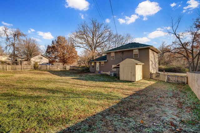 5911 S Farm Rd 157, Springfield, MO 65810
