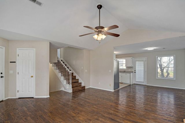 5911 S Farm Rd 157, Springfield, MO 65810