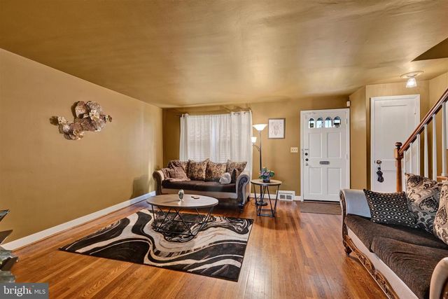 1386 PENTWOOD ROAD, Baltimore, MD 21239