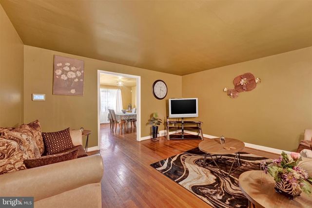 1386 PENTWOOD ROAD, Baltimore, MD 21239