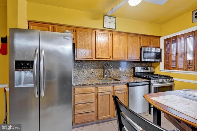 1386 PENTWOOD ROAD, Baltimore, MD 21239