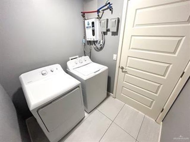 1421 W Harrison Avenue 6, Alton, TX 78573