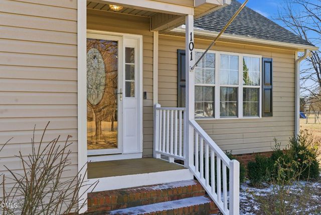 101 White Water Court, Benson, NC 27504