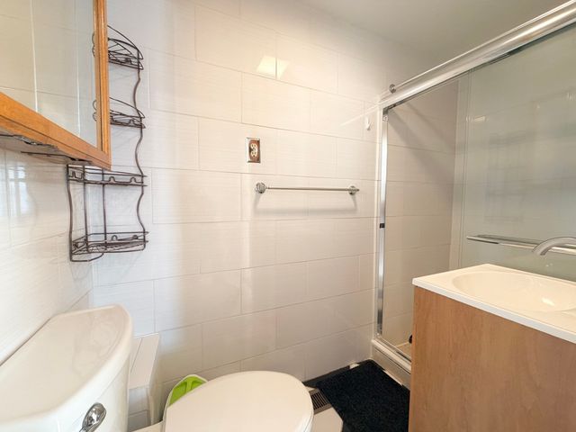 32 Harding Ave, Malden, MA 02148