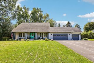 5551 W 93rd Street, Bloomington, MN 55437