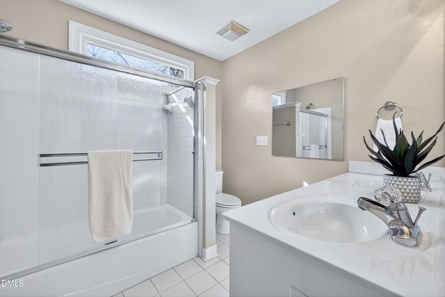 105 Headlands Lane, Cary, NC 27518