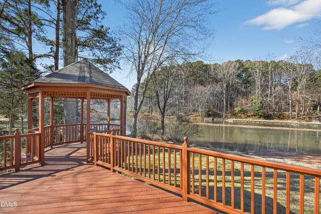 105 Headlands Lane, Cary, NC 27518