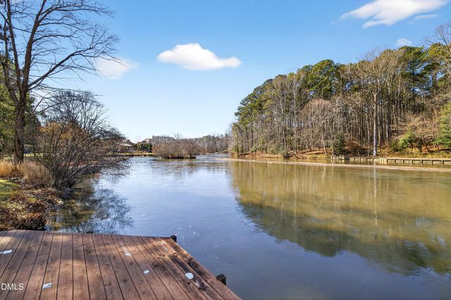 105 Headlands Lane, Cary, NC 27518