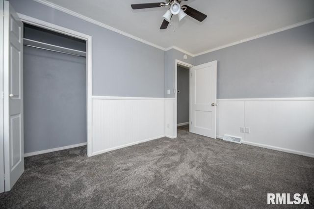 821 W RIDGE Road, Peoria, IL 61614