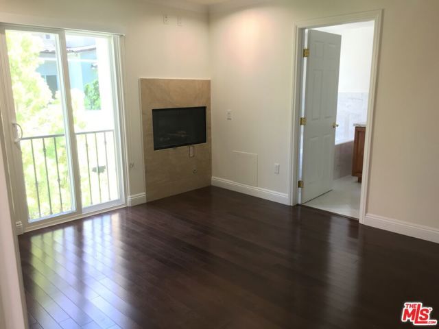 1171 FRANKLIN Street 104, Santa Monica, CA 90403