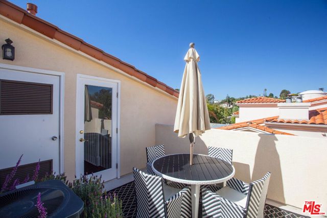 1171 FRANKLIN Street 104, Santa Monica, CA 90403