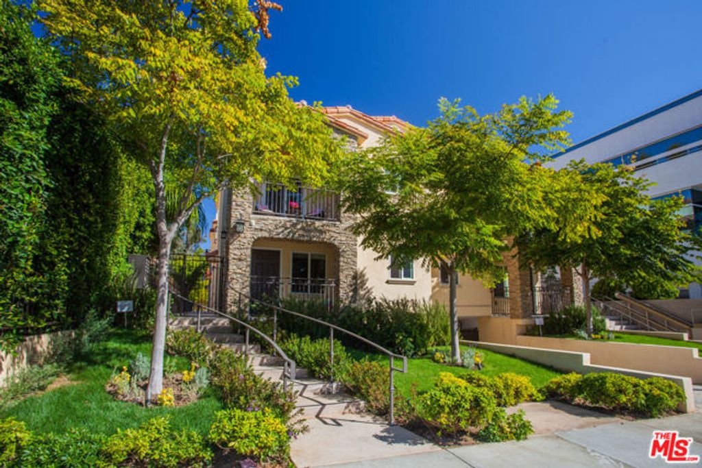 1171 FRANKLIN Street 104, Santa Monica, CA 90403