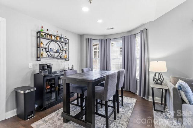 6432 Park Pond Drive, Charlotte, NC 28262