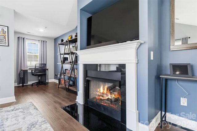 6432 Park Pond Drive, Charlotte, NC 28262