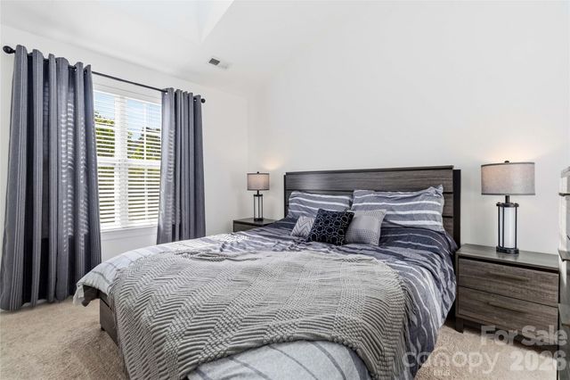 6432 Park Pond Drive, Charlotte, NC 28262