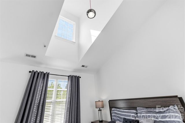 6432 Park Pond Drive, Charlotte, NC 28262