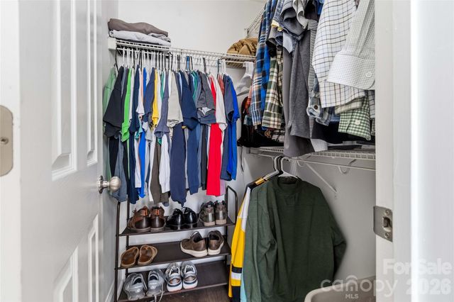 6432 Park Pond Drive, Charlotte, NC 28262