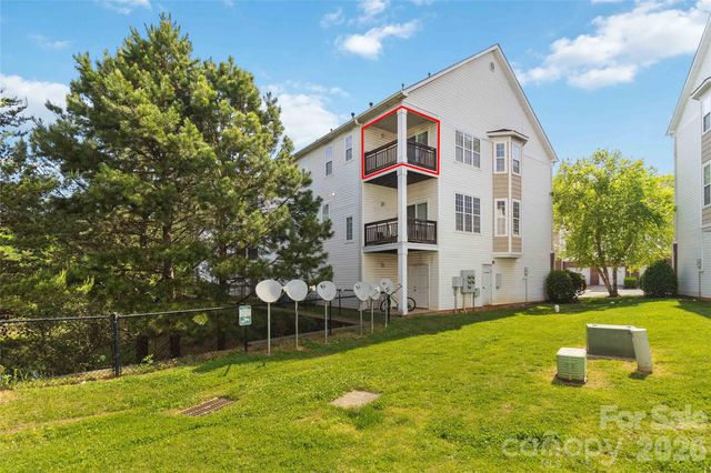 6432 Park Pond Drive, Charlotte, NC 28262