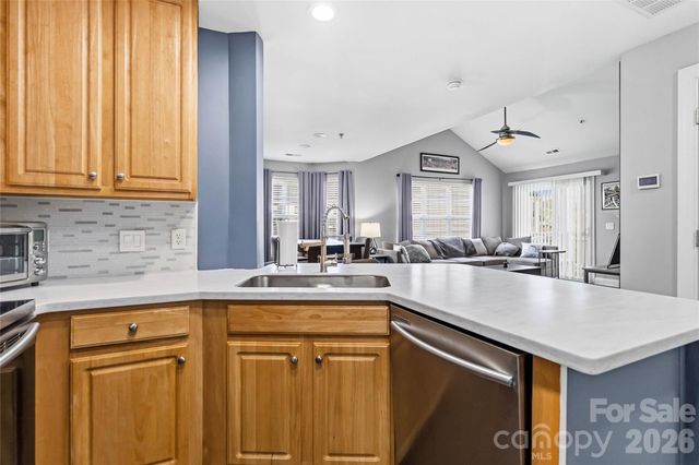 6432 Park Pond Drive, Charlotte, NC 28262