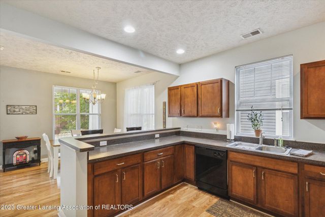 3260 Wharton Street, East Lansing, MI 48823