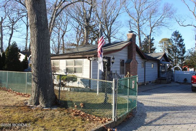 331 Morris Boulevard, Toms River, NJ 08753
