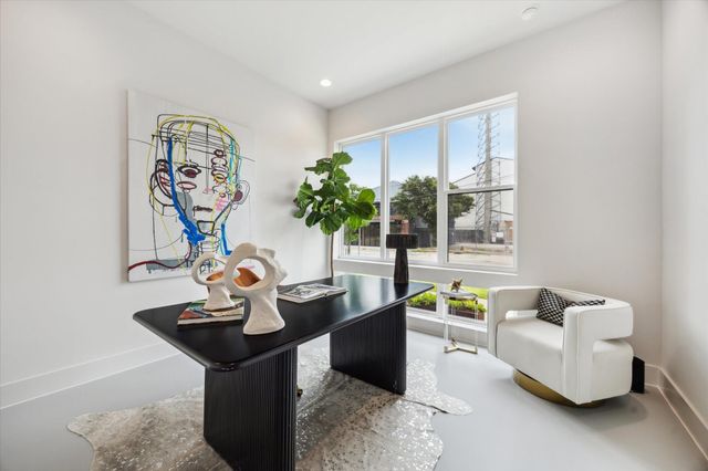 2117 Emancipation Avenue, Houston, TX 77003