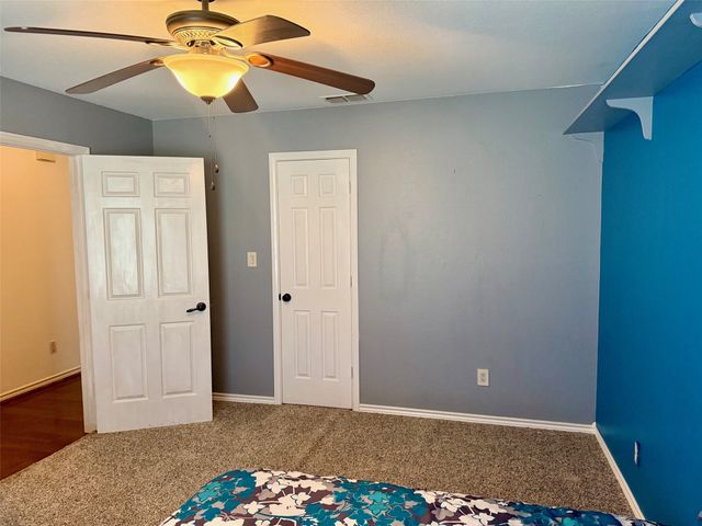 300 Ridge Road, Decatur, TX 76234