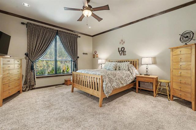 420 Stonemill Boulevard, Yukon, OK 73099