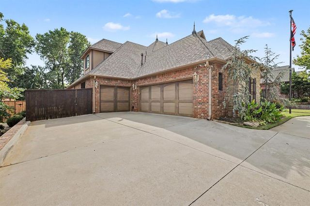 420 Stonemill Boulevard, Yukon, OK 73099