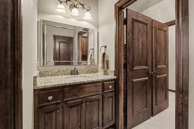 420 Stonemill Boulevard, Yukon, OK 73099