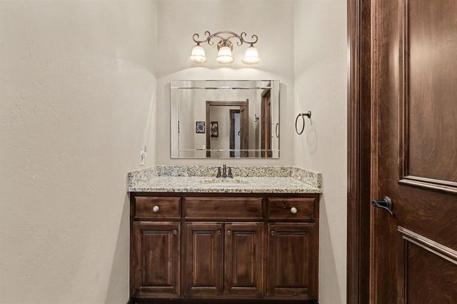 420 Stonemill Boulevard, Yukon, OK 73099