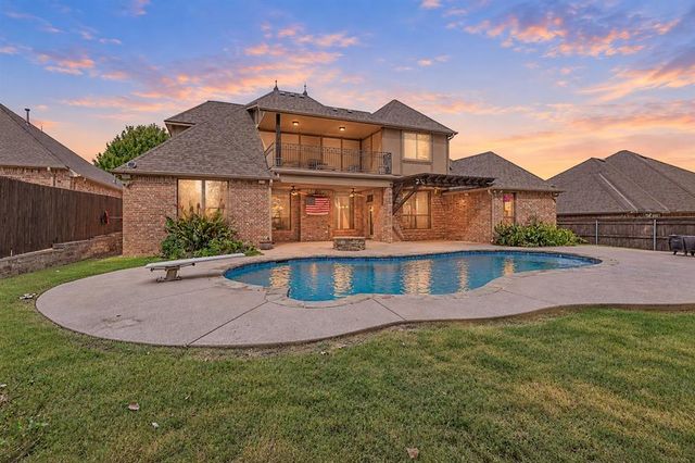 420 Stonemill Boulevard, Yukon, OK 73099