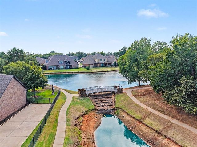 420 Stonemill Boulevard, Yukon, OK 73099
