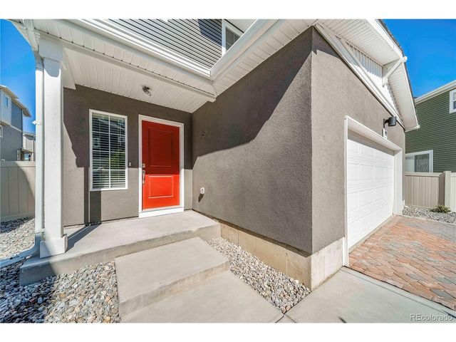 618 Wagon Wheel Way, Bennett, CO 80102