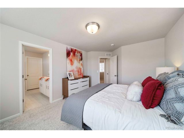 618 Wagon Wheel Way, Bennett, CO 80102