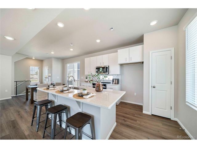 618 Wagon Wheel Way, Bennett, CO 80102