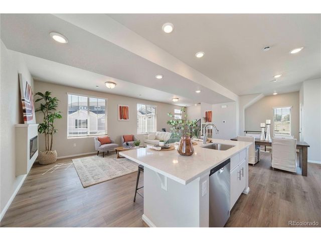 618 Wagon Wheel Way, Bennett, CO 80102