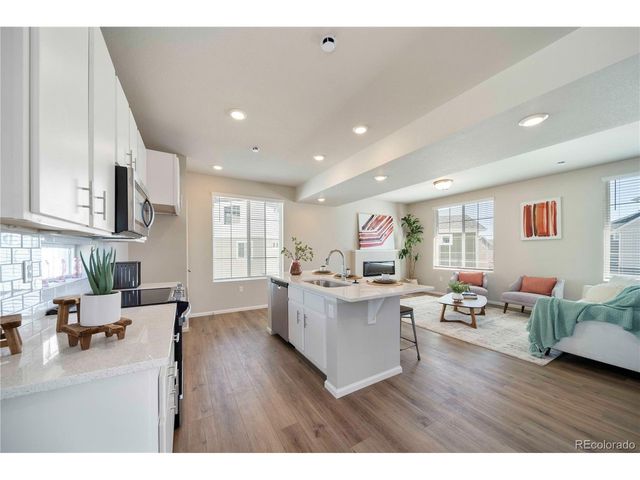 618 Wagon Wheel Way, Bennett, CO 80102