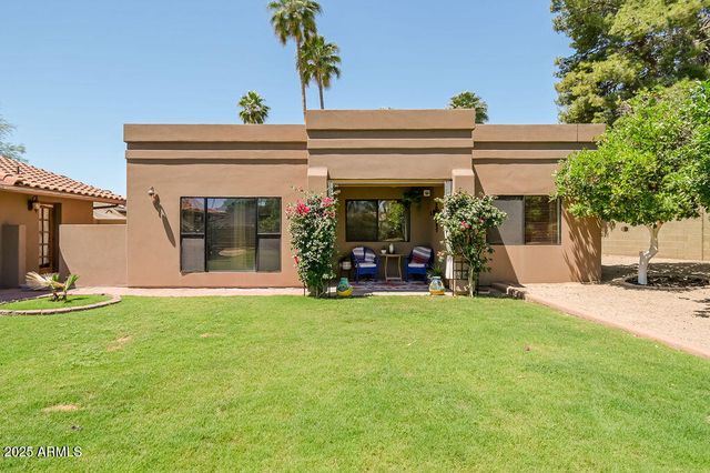 7530 E LARKSPUR Drive, Scottsdale, AZ 85260
