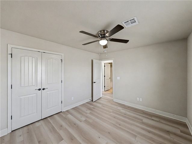 1801 SW Candlewood Street, Bentonville, AR 72712