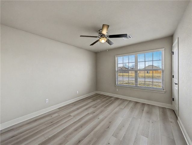 1801 SW Candlewood Street, Bentonville, AR 72712