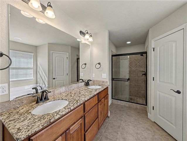 1801 SW Candlewood Street, Bentonville, AR 72712