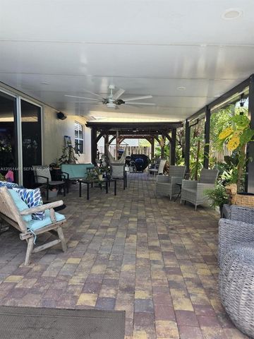 28363 SW 129th Ct, Homestead, FL 33033