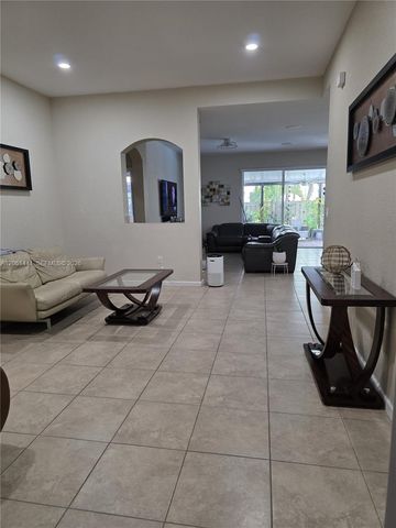 28363 SW 129th Ct, Homestead, FL 33033
