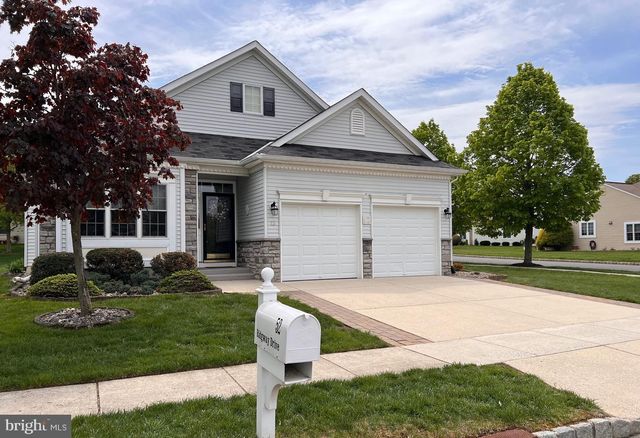 52 RIDGWAY DR, Bordentown, NJ 08505