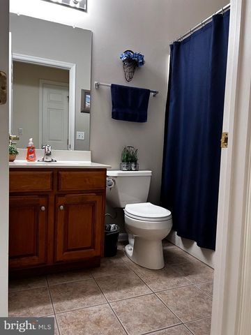 52 RIDGWAY DR, Bordentown, NJ 08505