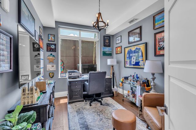 20 Rutledge St Apt 109, Nashville, TN 37210