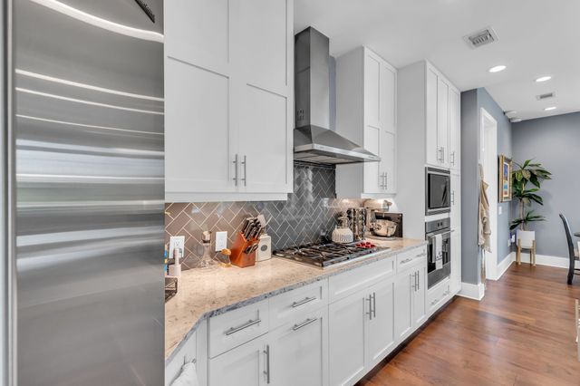 20 Rutledge St Apt 109, Nashville, TN 37210