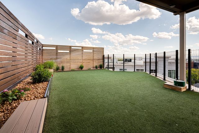 20 Rutledge St Apt 109, Nashville, TN 37210