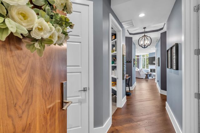 20 Rutledge St Apt 109, Nashville, TN 37210